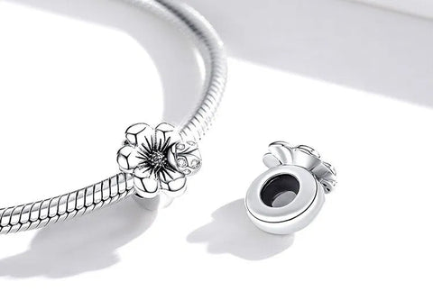 Ladybug Flower Charm - Ladybug Flower Charm