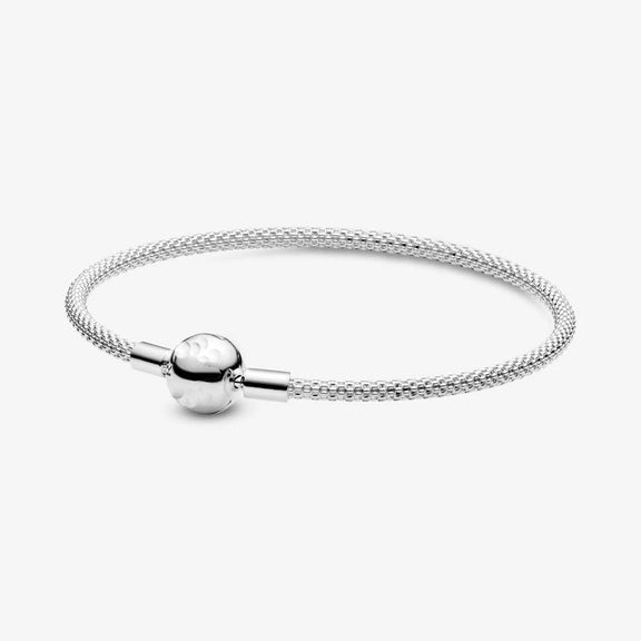 Hammered Mesh Clasp Sterling Silver Bracelet - Sterling silver bracelet with a hammered mesh chain and round clasp, compatible with Pandora charms.