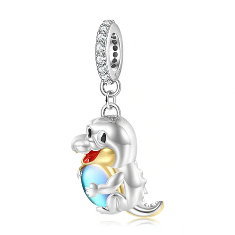 Alligator Holding a Mystic Glow Charm - Alligator Holding a Mystic Glow Charm