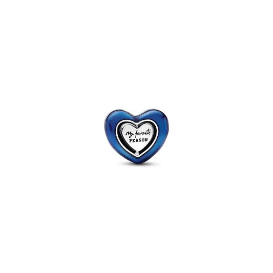 Heart charm with spinnable blue element, a dynamic accessory that brings color to bracelets