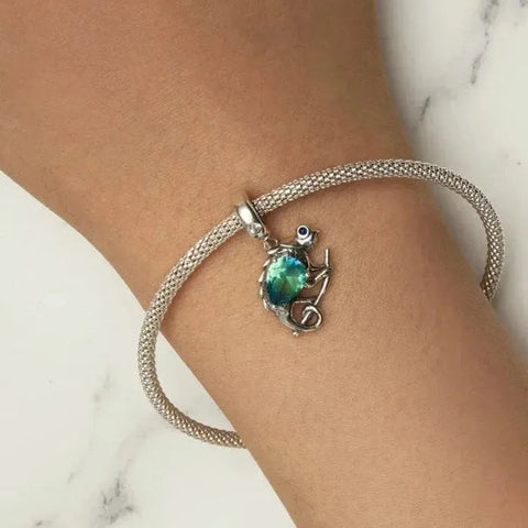 Chameleon Charm
