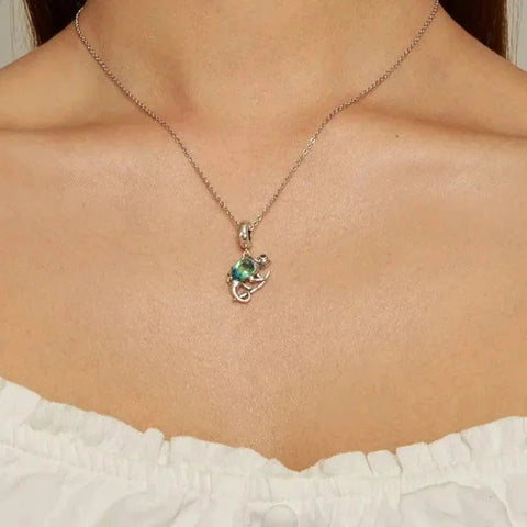 Chameleon Charm