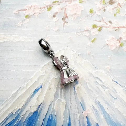 Dirndl Charm