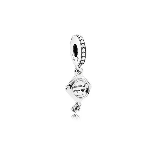 Graduation charm, a classic design to celebrate academic achievements on charm bracelets