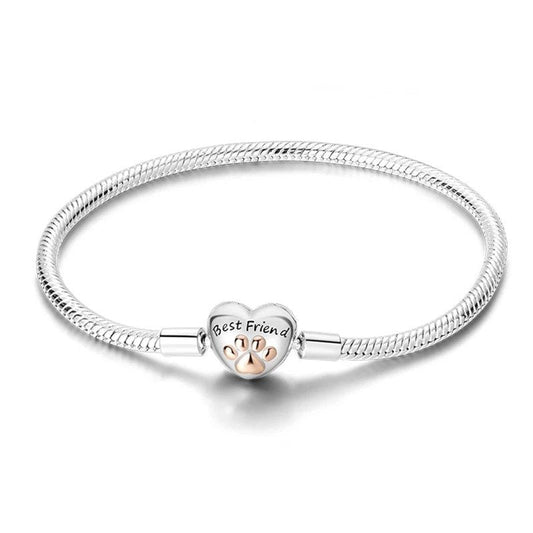 Sterling silver bracelet with a heart-shaped clasp engraved with "Best Friend".