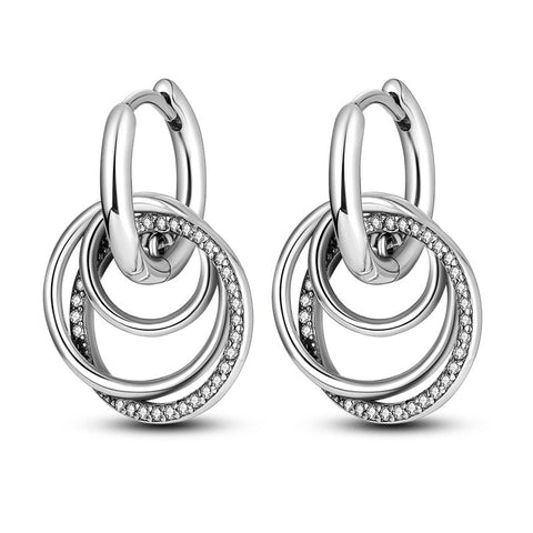 Chic Sterling Silver Triple Circle Hoop Earrings - Sterling silver triple circle hoop earrings with interlocking design.