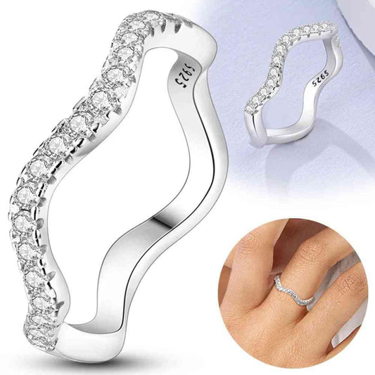Silver Wave Band Ring with Zircom