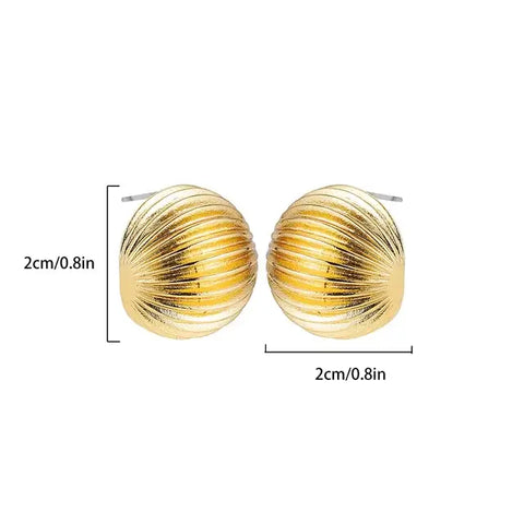 Gold Shell Stud Earrings - Ocean-Inspired Jewelry - Gold shell stud earrings measuring cm in height and width, displayed with dimensions.